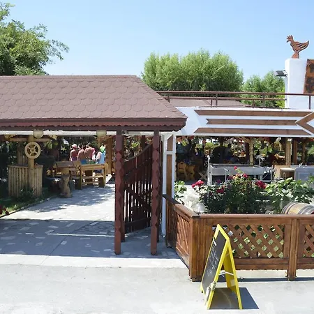 Poienita Πανσιόν 3*