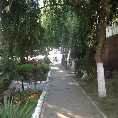 Πανσιόν Poienita 3*