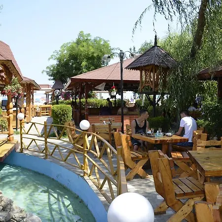 Poienita Πανσιόν 3*