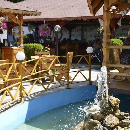 Poienita Πανσιόν 3*